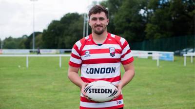 Lewis Hollidge signs new one-year deal